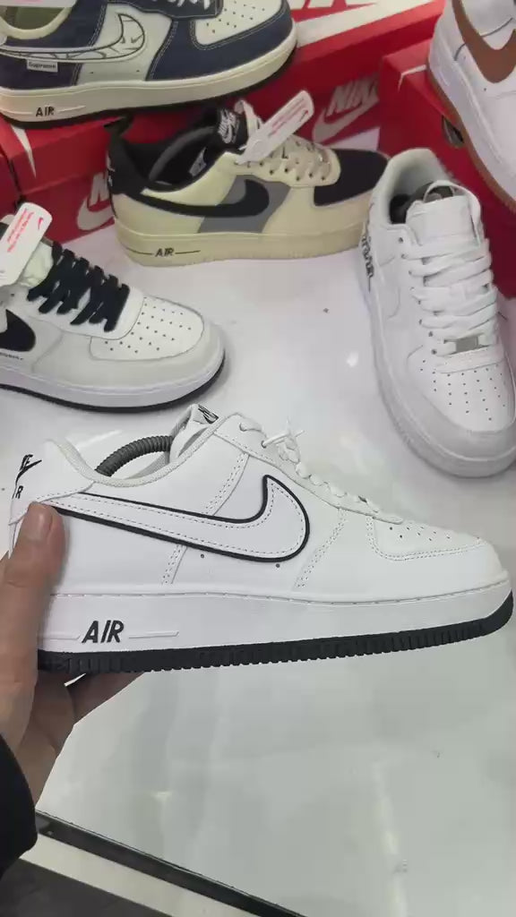 Nike - AirForce 1